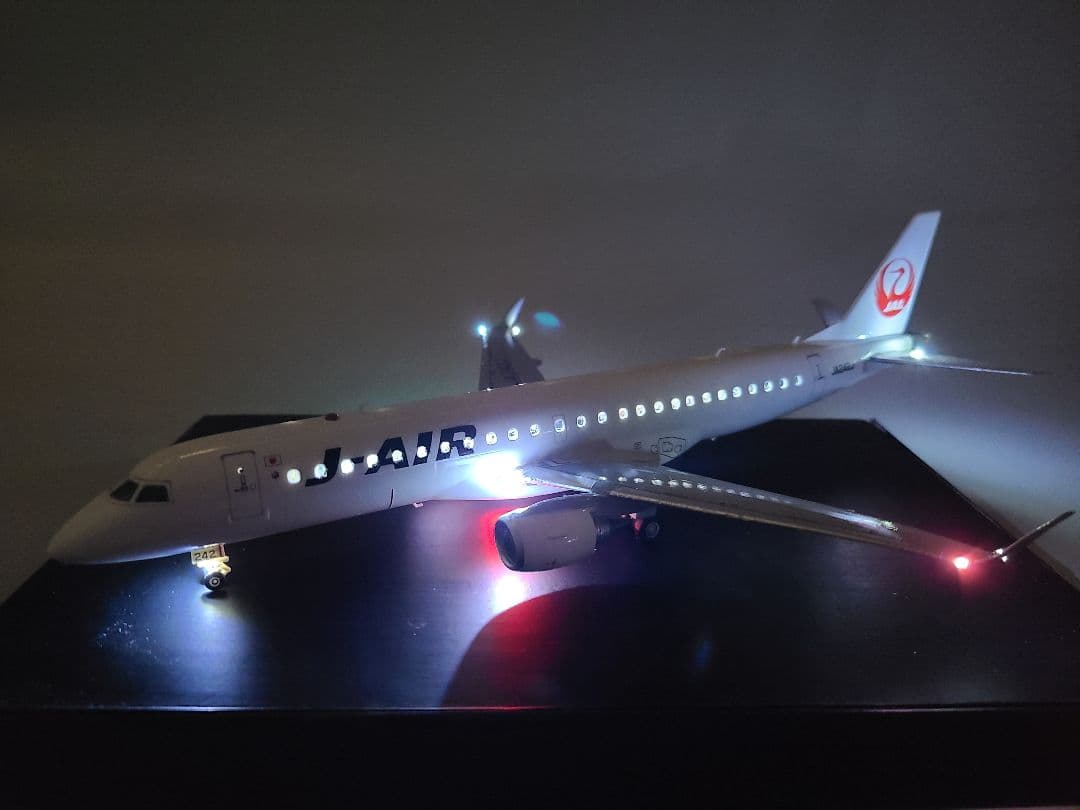 JAL エンブラエル E190 LED仕様完成品