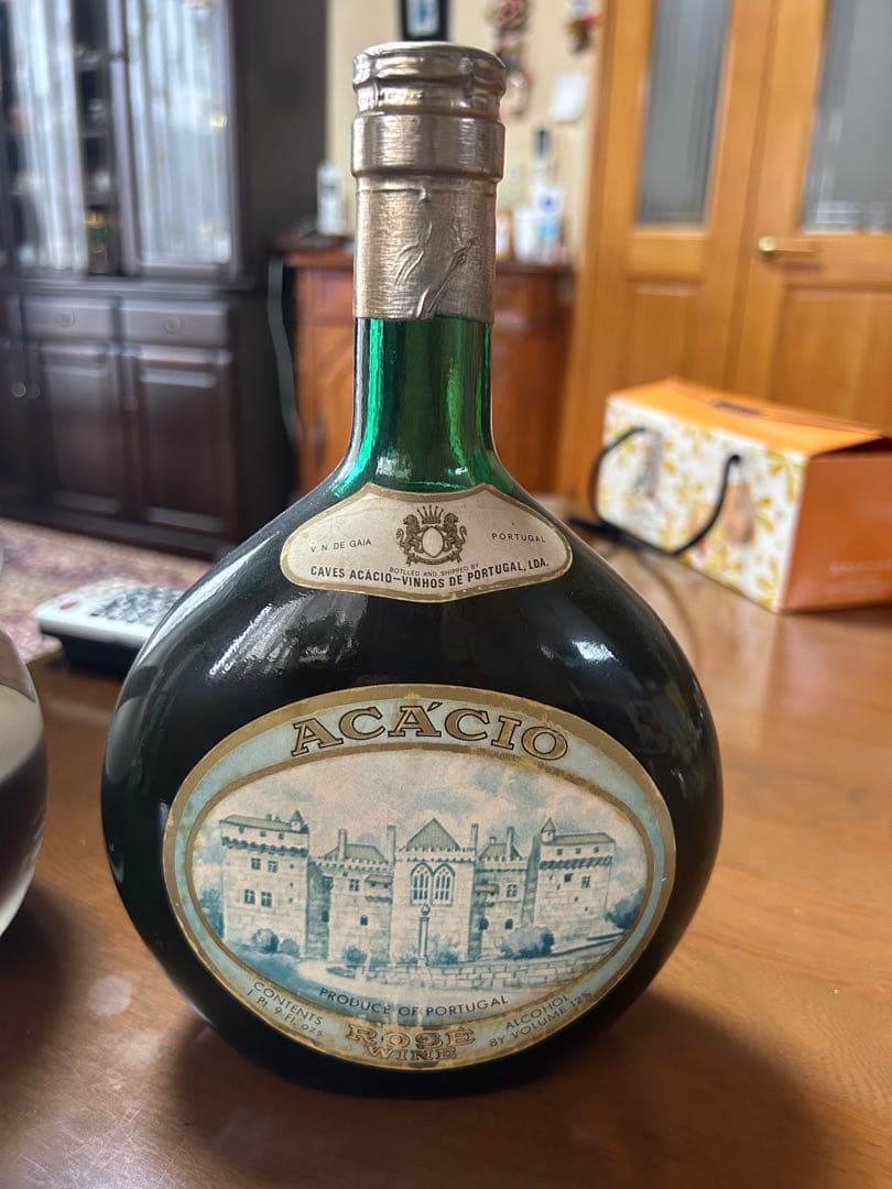 ACÁCIO ポルトガルワイン 丸型ボトル