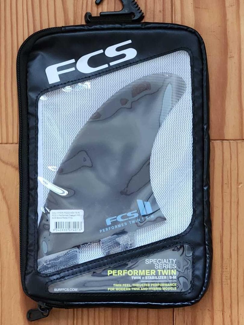 NEW MODEL＜新品・送料込＞FCSⅡ PERFORMER ２＋１ フィン