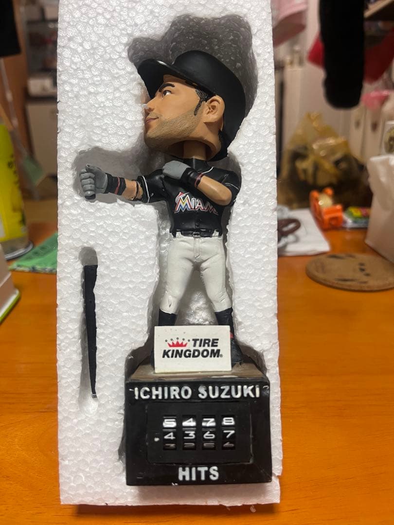 イチロー　2016 MLB ボブルヘッド ヒットメーター付き
