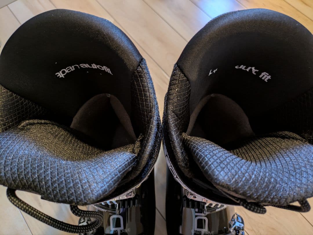 あ*め様 GENFACTORY DACHS　厳 スキーブーツ 使用3回　美品　収