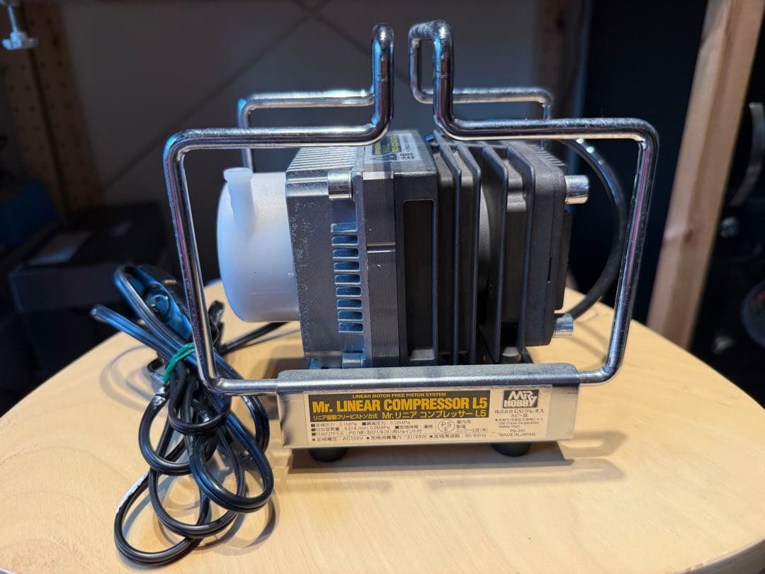 【GSIクレオス】エアブラシセット　ハンドピースとコンプレッサー他