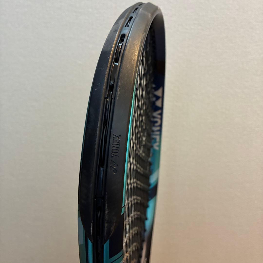 ❤️美品❤️　YONEX　ヨネックス　EZONE 105 グリップ１