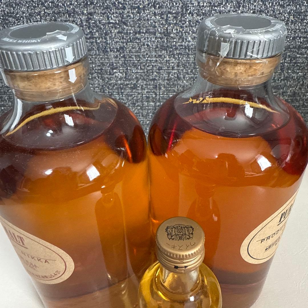 NIKKA ピュアモルトレッド&ブラック サービスにシングルモルト宮城峡小瓶付き
