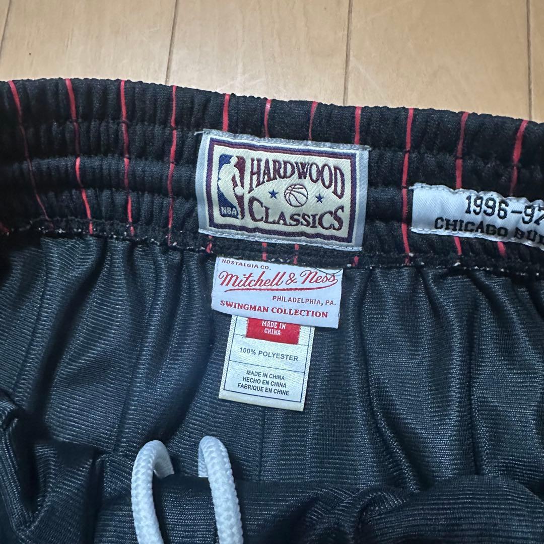Mitchell & Ness Chicago Bullsパンツ