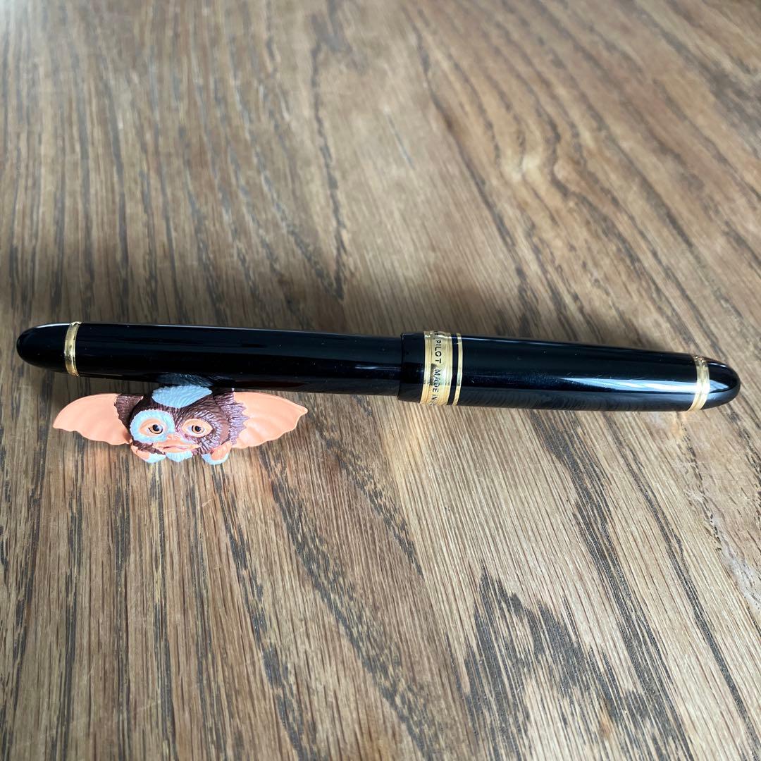 【美品】パイロット カスタム 743 万年筆 ブラック 15 M 中字 箱あり