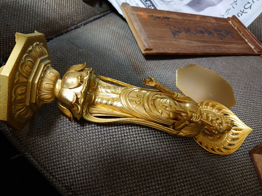 牧田秀雲作　聖観世音菩薩像