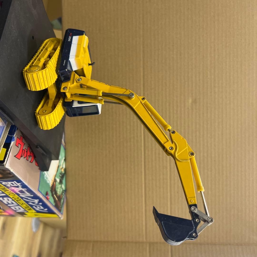 1/50スケール コマツブルドーザーとパワーシャベル