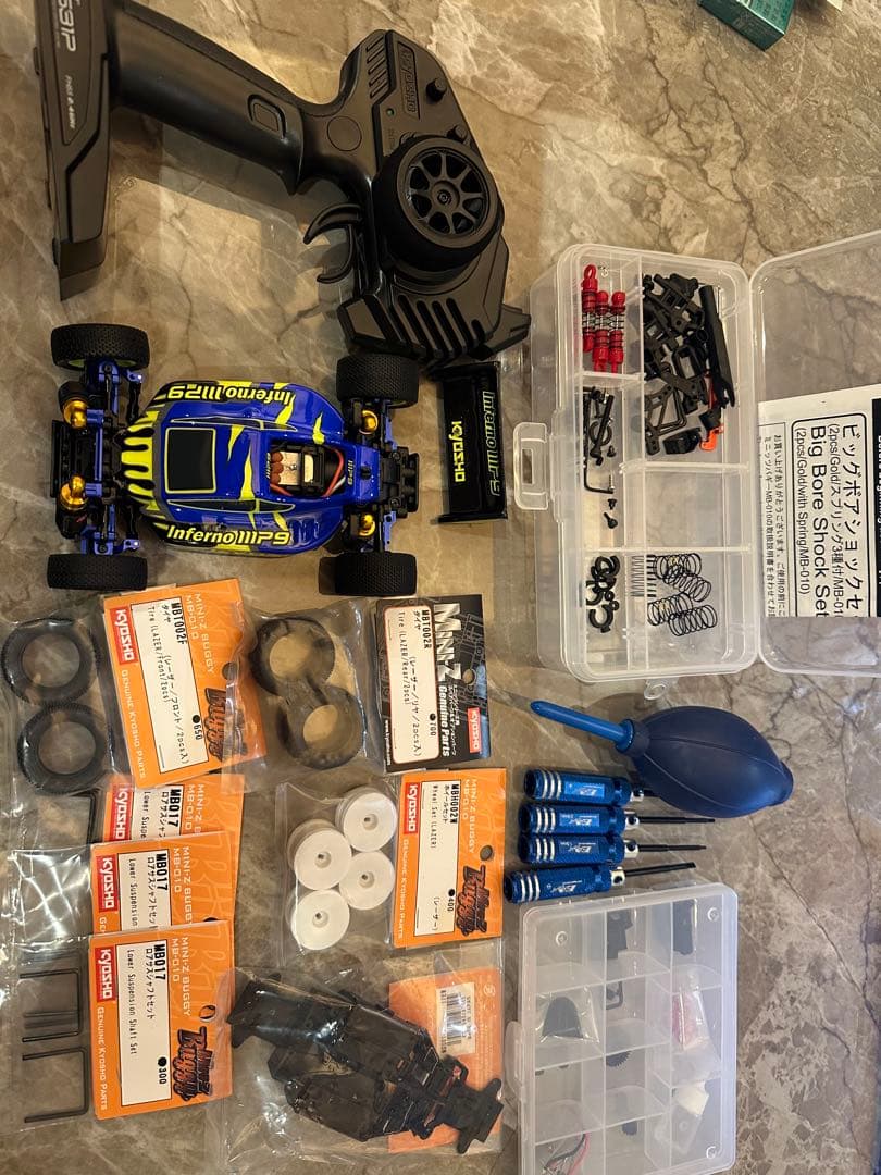 京商ミニッツバギー　インファーノ