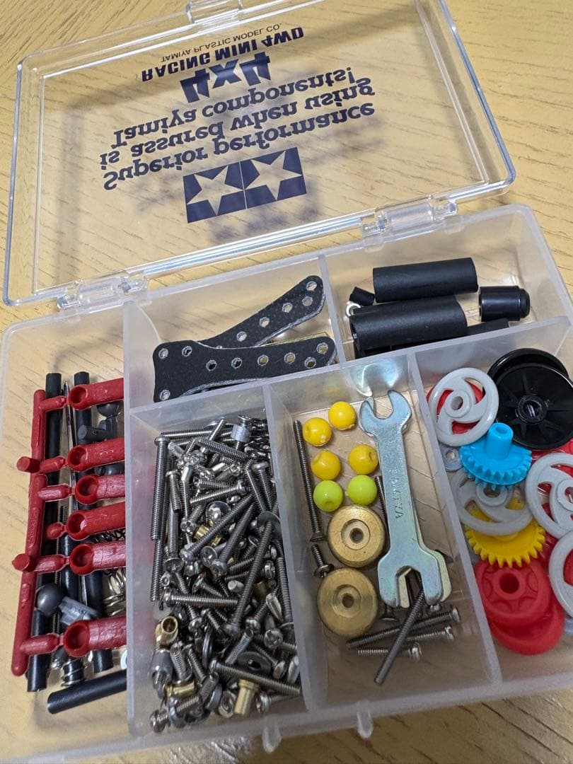 ミニ四駆 引退品 パーツ多数 充電器 タミヤドライバー