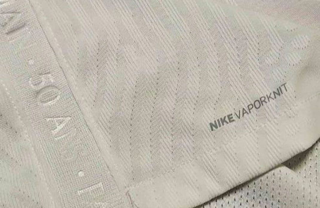 新品/未使用/正規品【パリサンジェルマン オーセンティック ユニフォーム】L