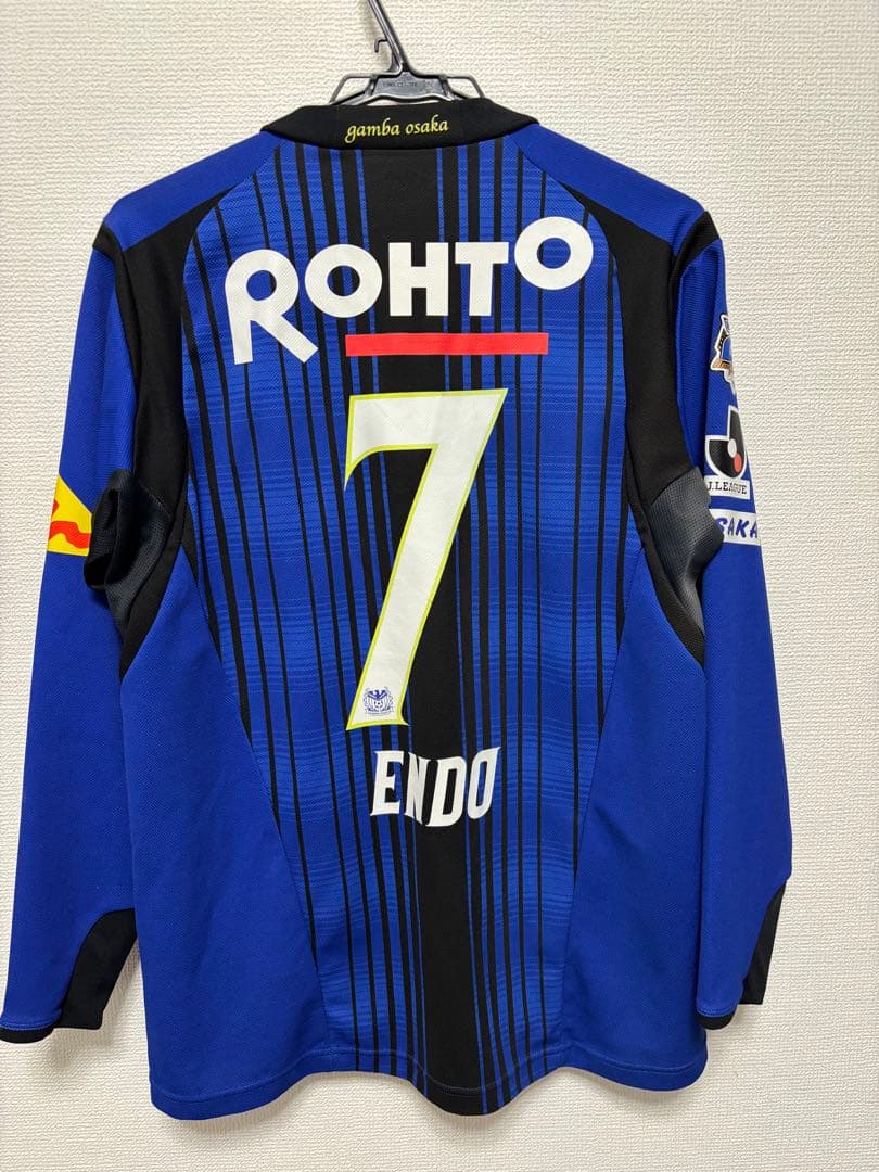 【期間限定値下げ】ガンバ大阪遠藤保仁サイン入り2011ユニフォームレプリカ