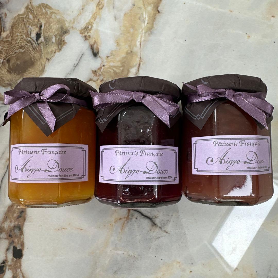 人気店のコンフィチュールと焼き菓子