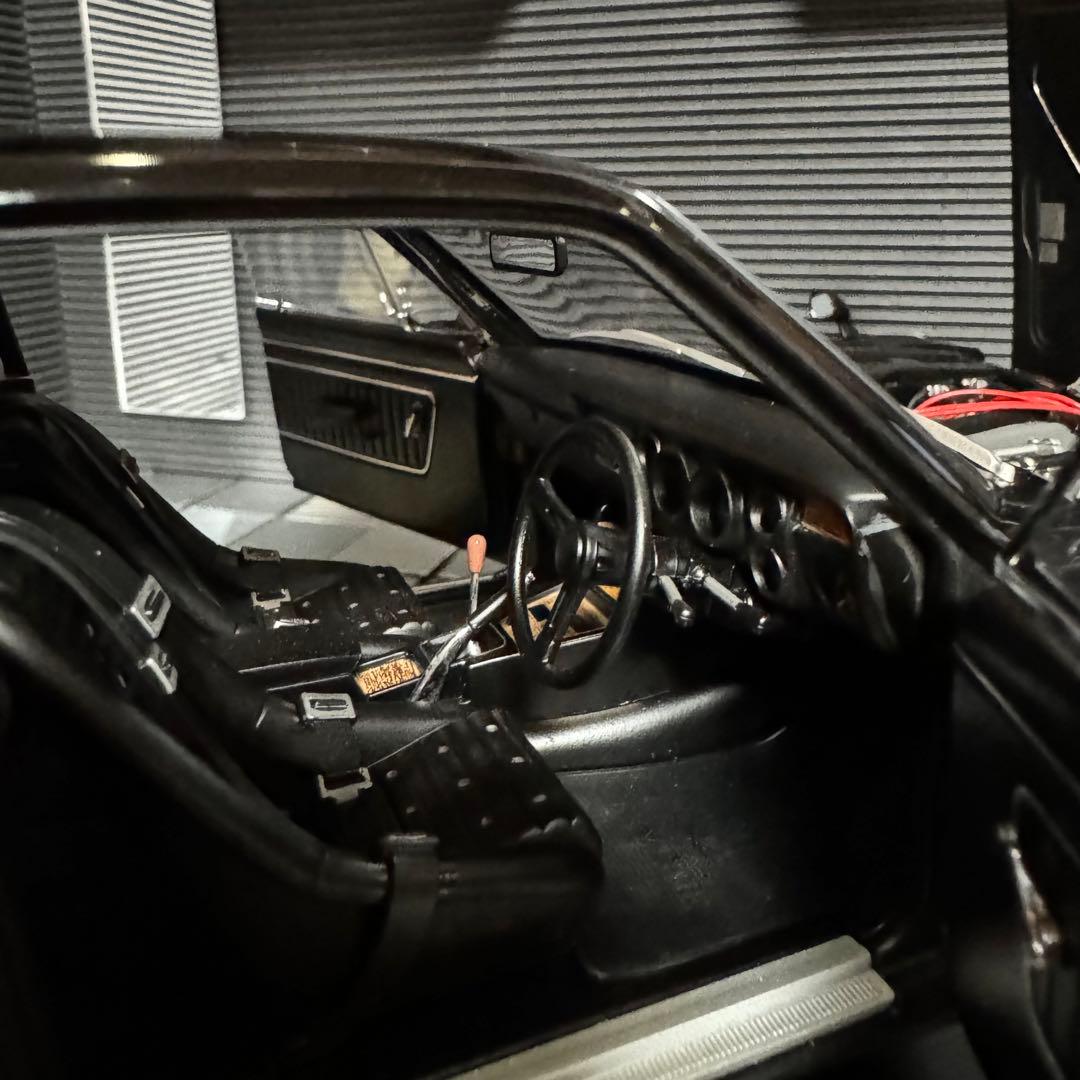 絶版未展示品 オートアート1/18GT-R(KPGC10)チューンドバージョン