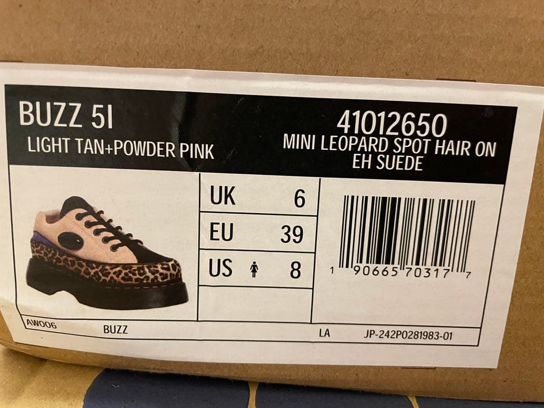 【LiSA愛用モデル】Dr.Martens BUZZ 5I