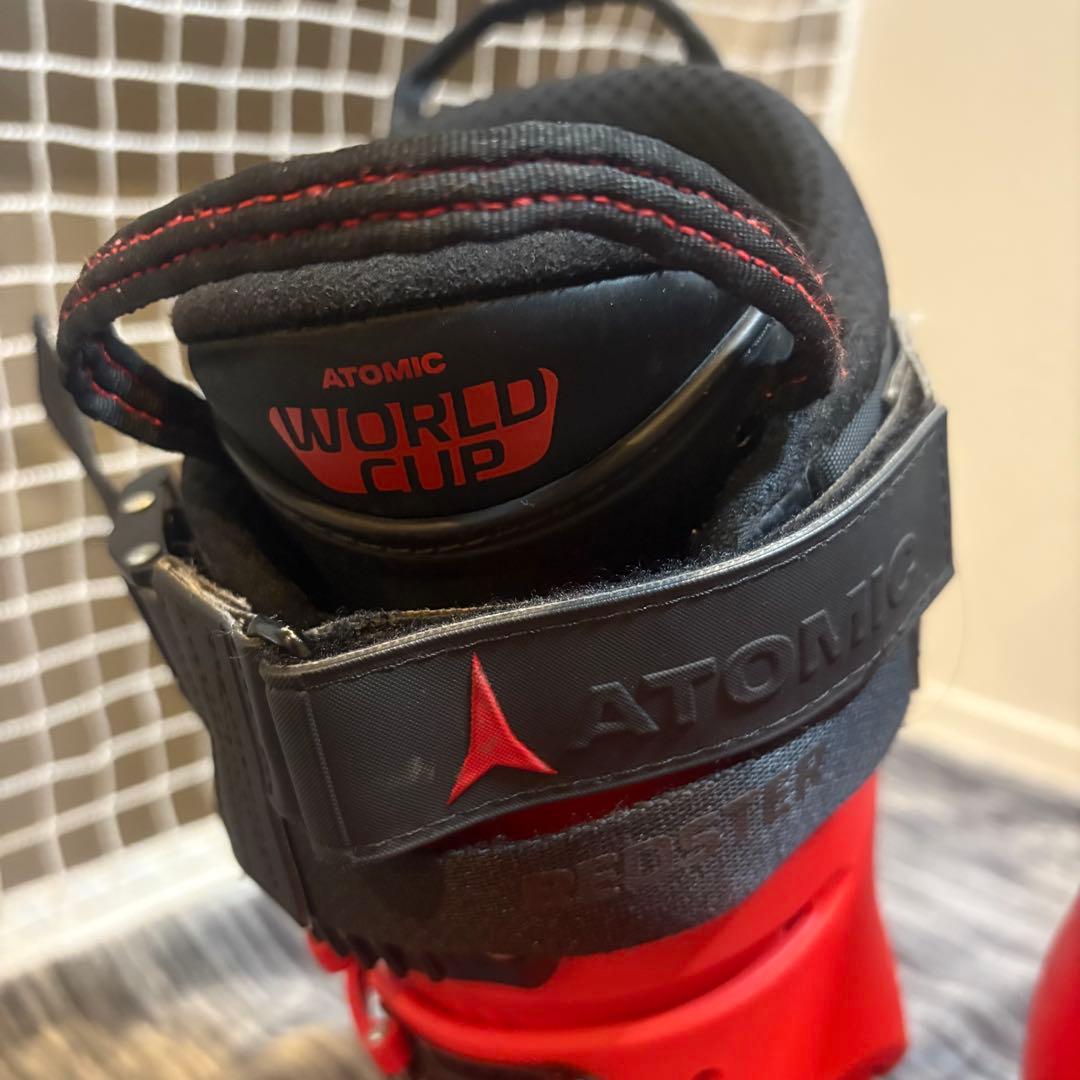 【極美品】ATOMIC REDSTER WORLD CUP 130 スキーブーツ