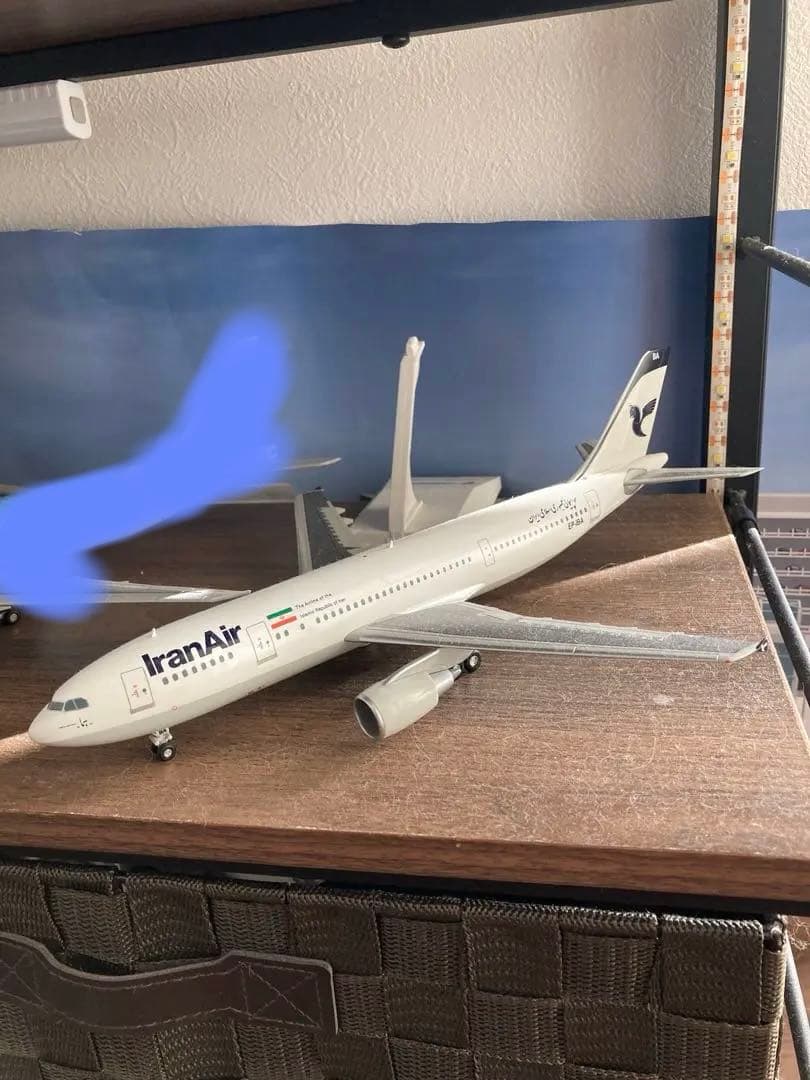 価格変更‼️1/200 IranAir A300 航空機モデル (ヘルパ製)