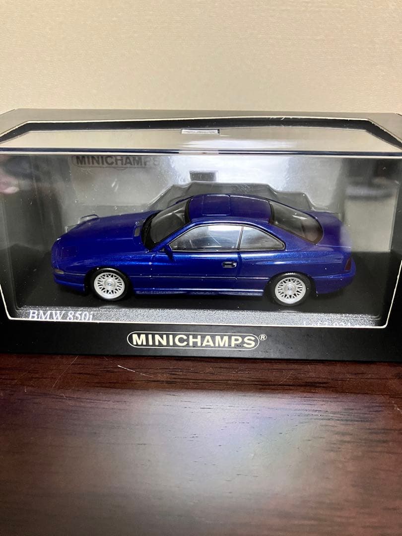 希少 ミニチャンプス 1/43  850i E31型 ブルーメタリック