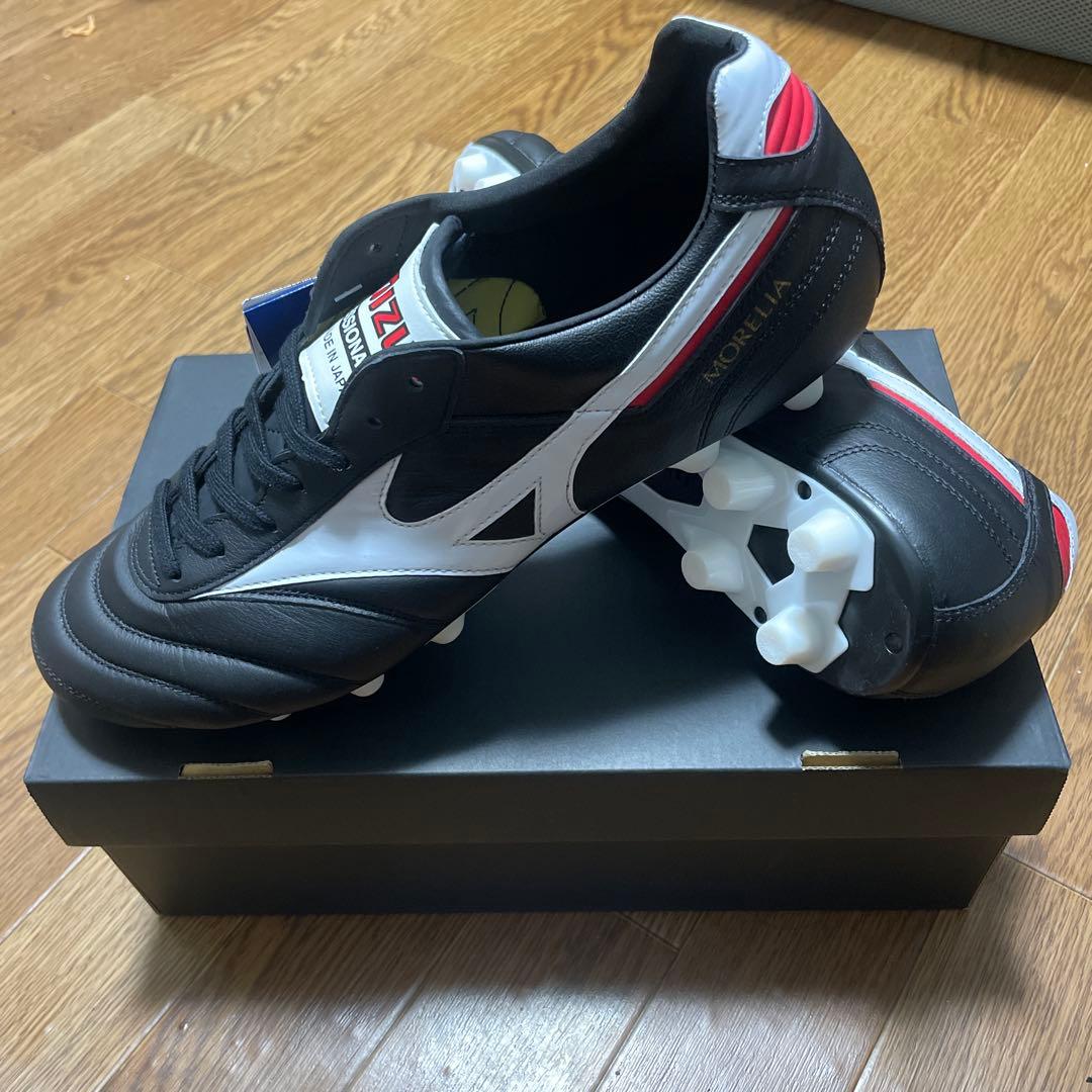ミズノ モレリアII JAPAN ブラック × ホワイト 28.5cm
