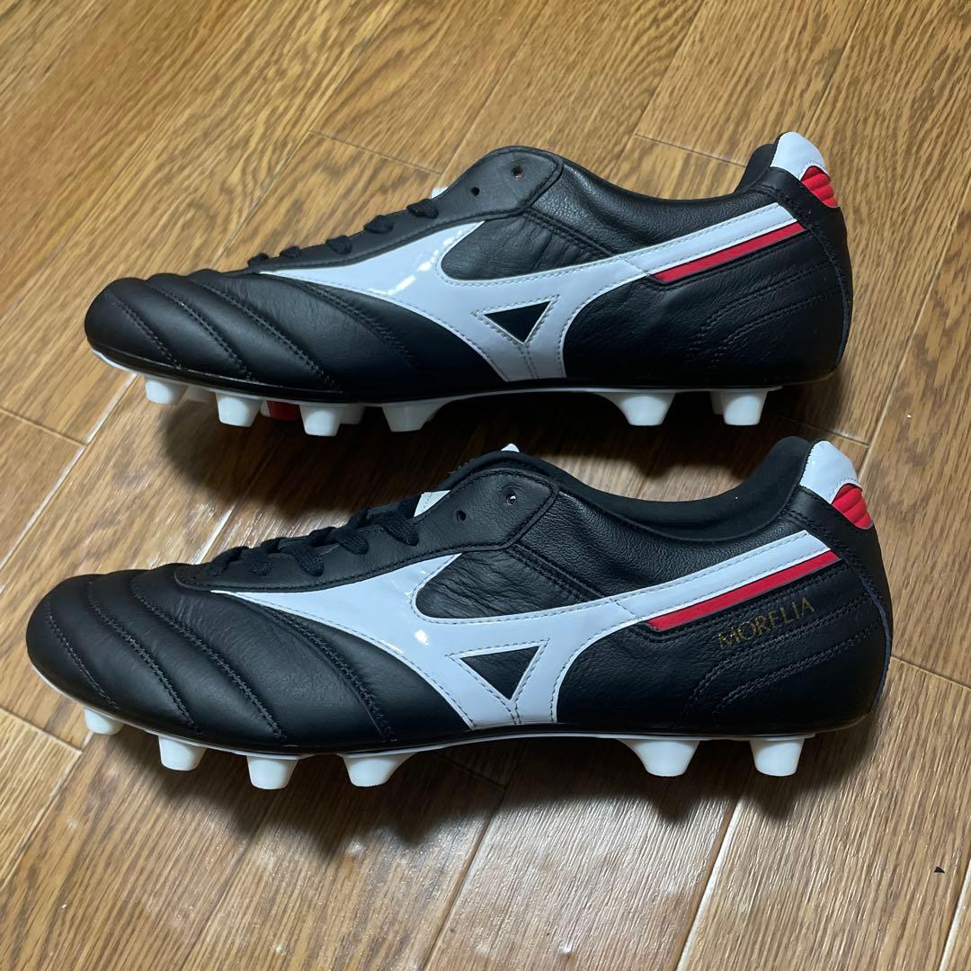 ミズノ モレリアII JAPAN ブラック × ホワイト 28.5cm