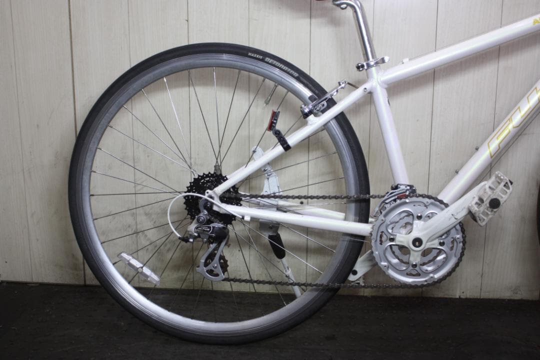 FUJI ABSOLUTE S 700C アルミ 24速 380mm クロス