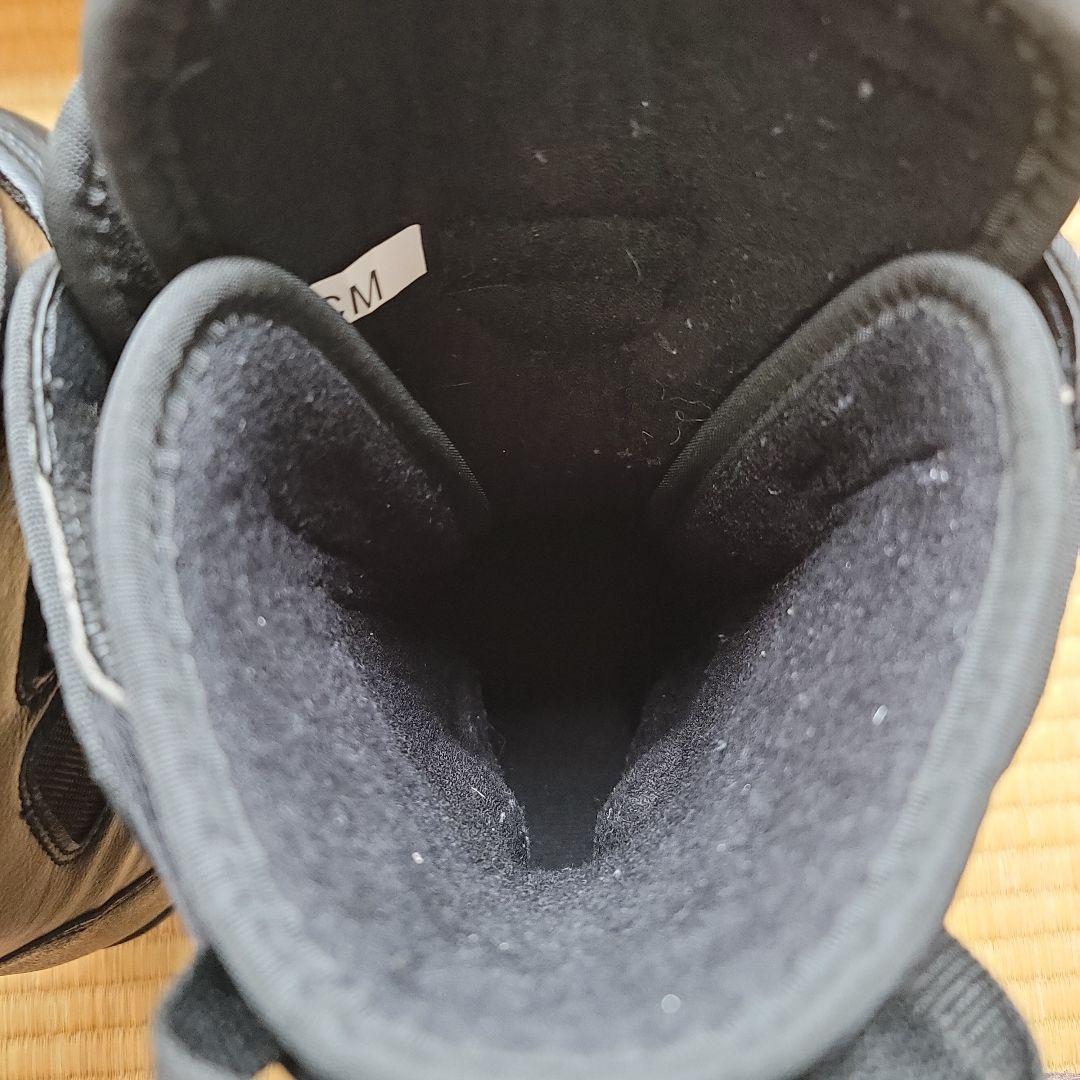 ブラック スノーボードブーツ ダイヤル式25センチ