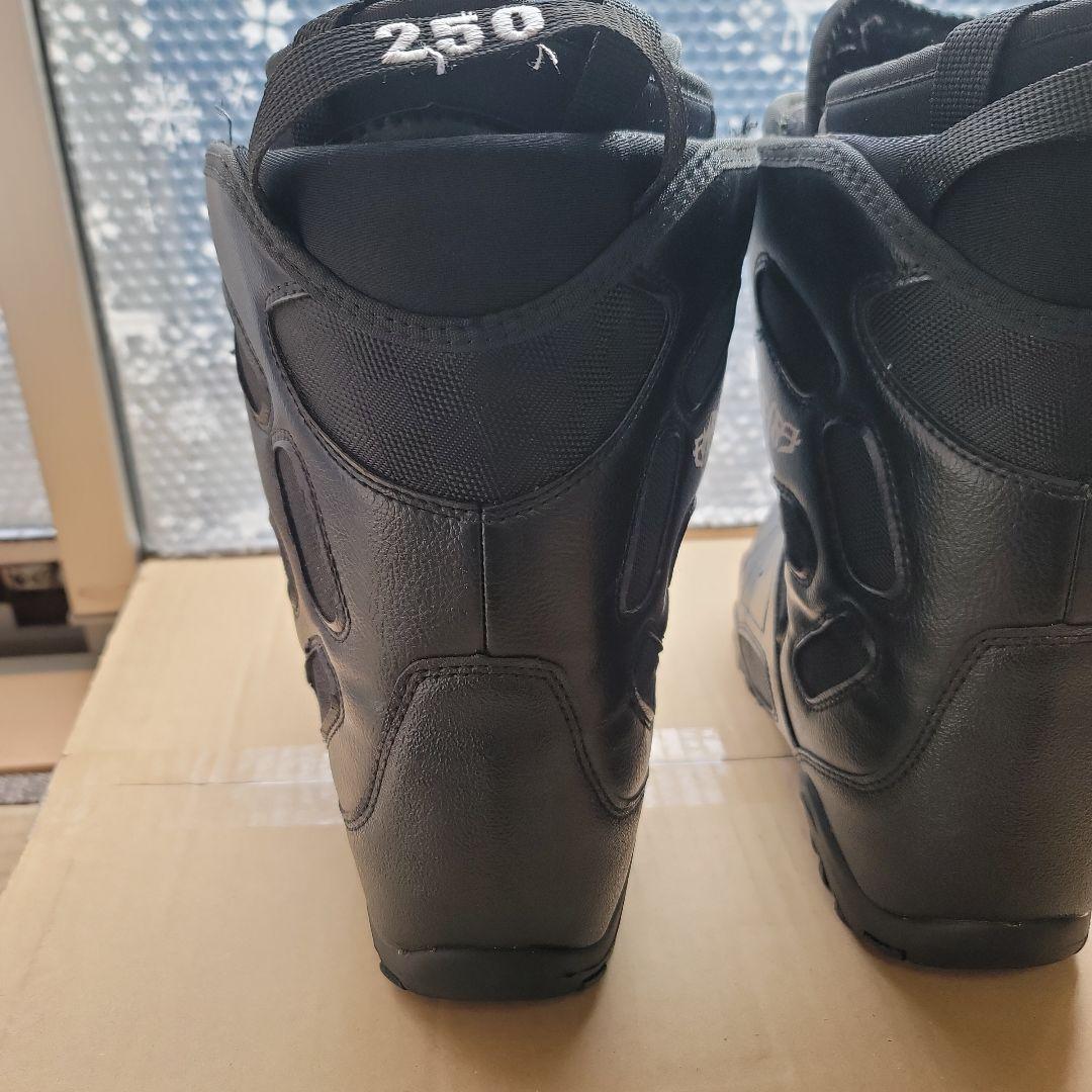 ブラック スノーボードブーツ ダイヤル式25センチ