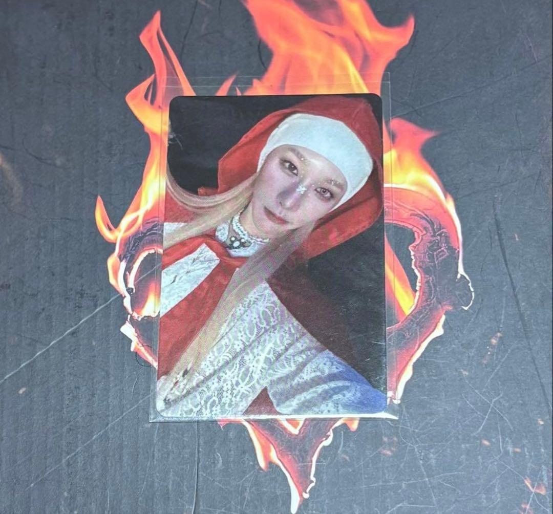 XLOV mystargoodsルイ トレカ 빨강 망토 ver.