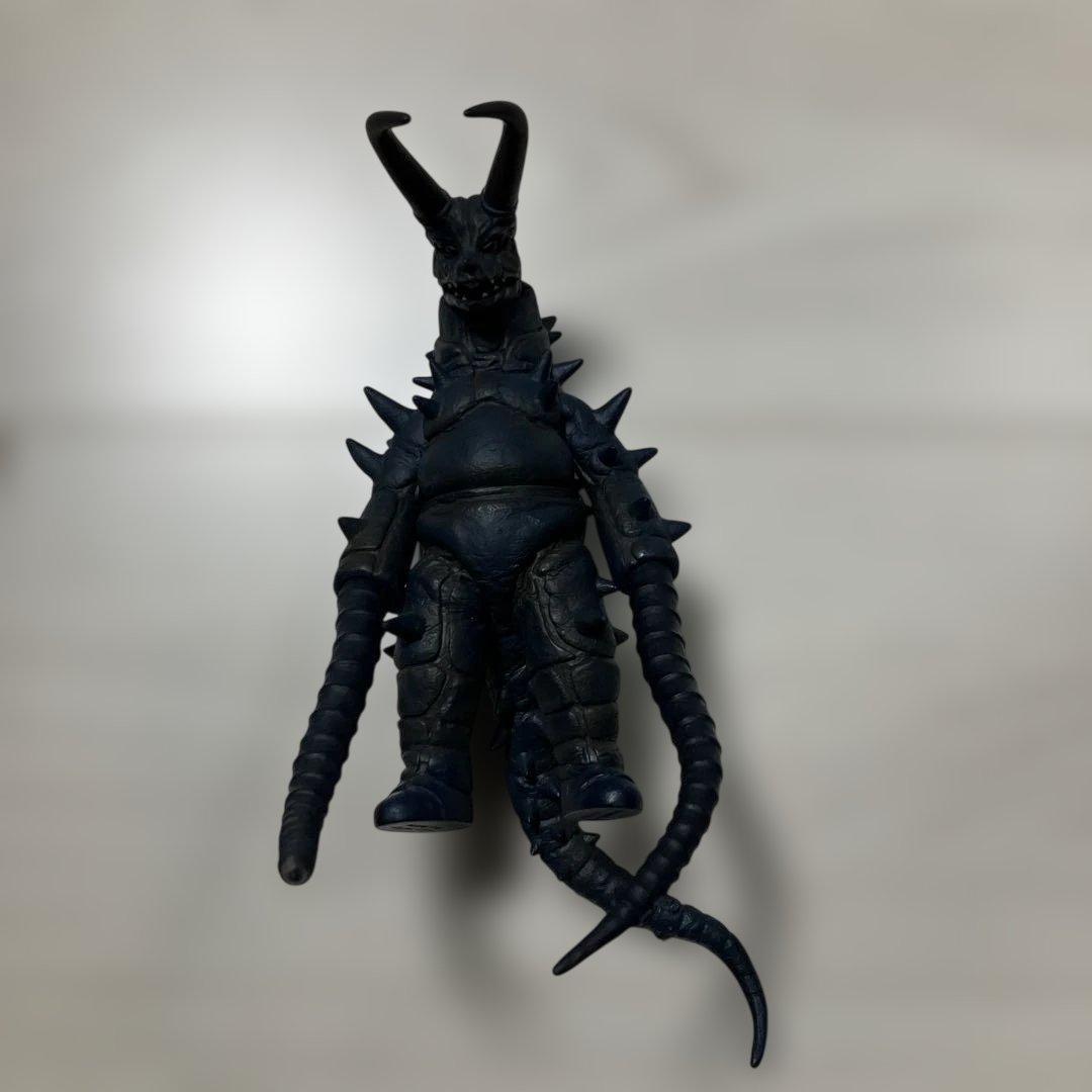 グドン　ソフビ　サンプル？中国バンダイ？