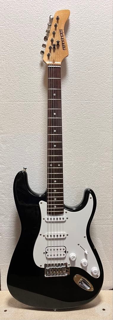 フェルナンデスSSHストラトキャスター　Fernandes