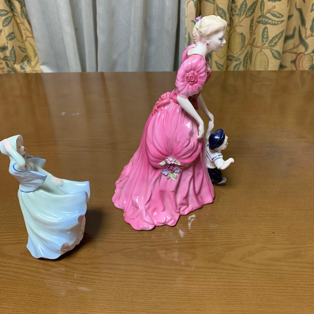 COALPORT お人形ボンチャイナ　2体