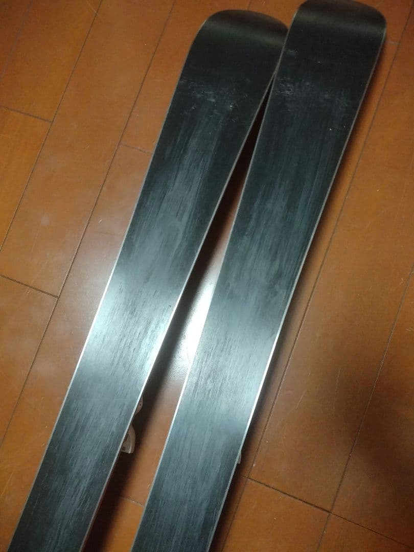 【美品☆】130cm　フリースタイルスキー板♪　ツインチップ！