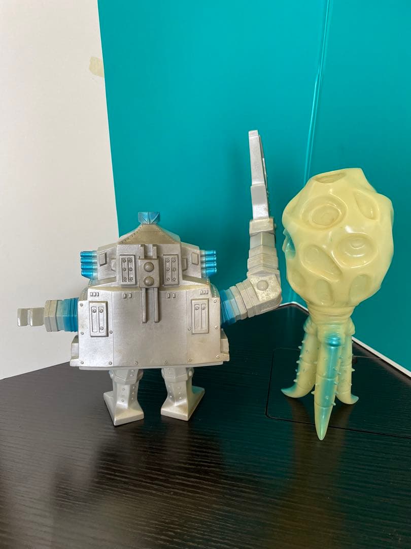 クレージーゴン　チブル星人蓄光