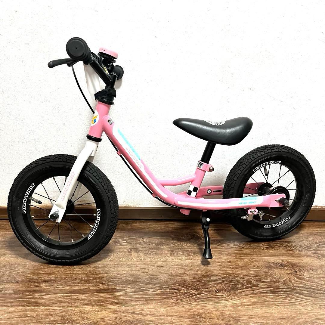 極美品 マリオカート ピーチ姫 キッカーアバンス　バランスバイク ストライダー