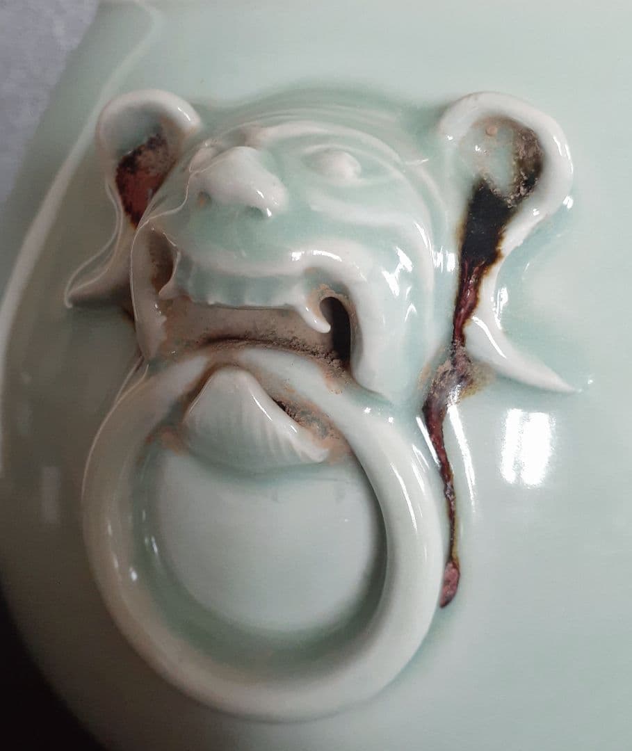 中国古美術　中国古陶磁器　古玩　中華民国期頃【飛び青磁】蓋付　水指　蓋物　酒会壺