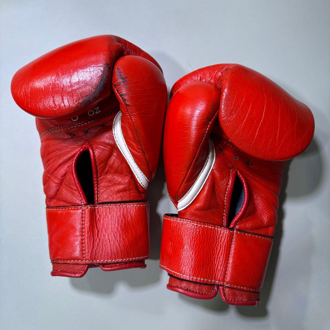 Winning ボクシンググローブ 8oz レッド