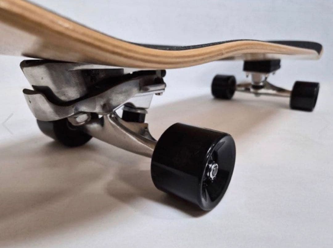 《新品》WOODYPRESS スラスターシリーズ32.×8.5 2023モデル