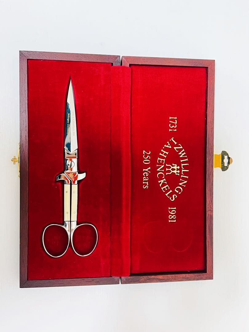 ■ZWILLINGS HA HENCKELS 250周年記年　ドイツ　ヘンケルス