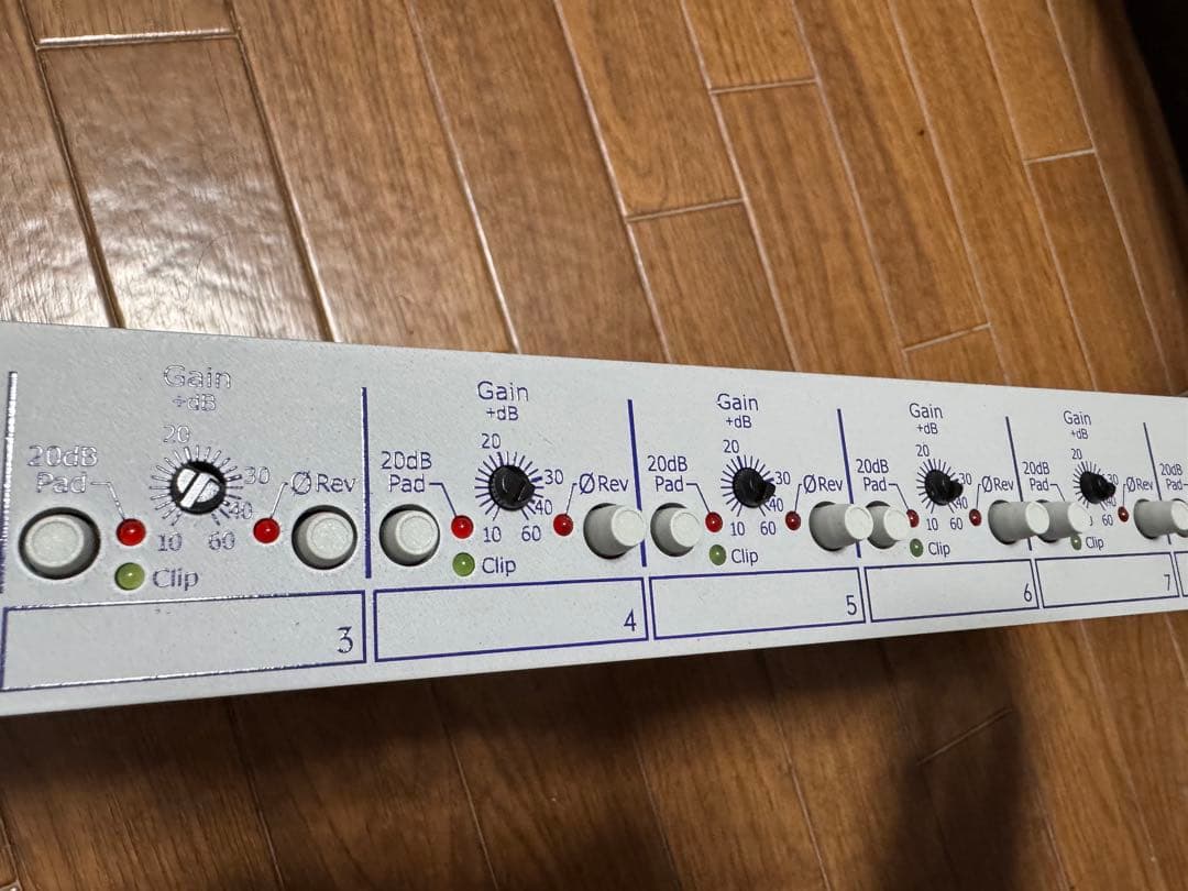 ARX 8-pre 8チャンネルプリアンプ