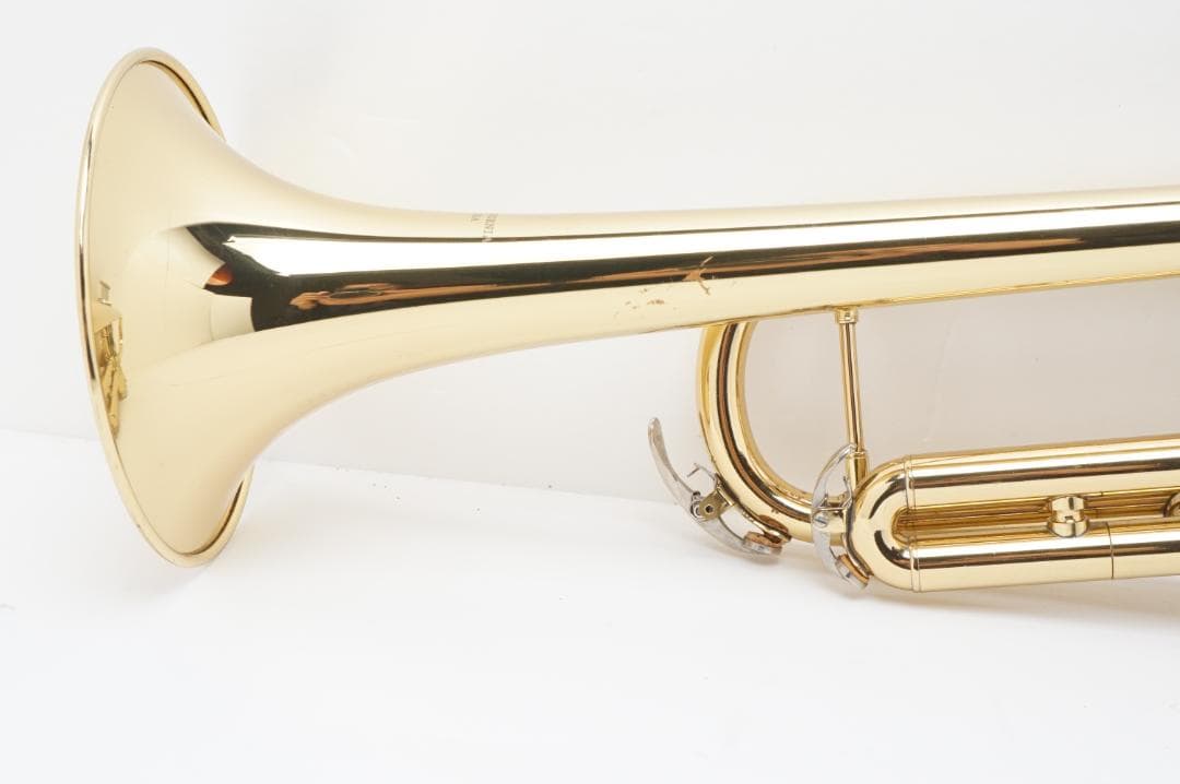 ＜ジャンク扱い＞トランペット マウスピース付　USA製？カルフォルニア