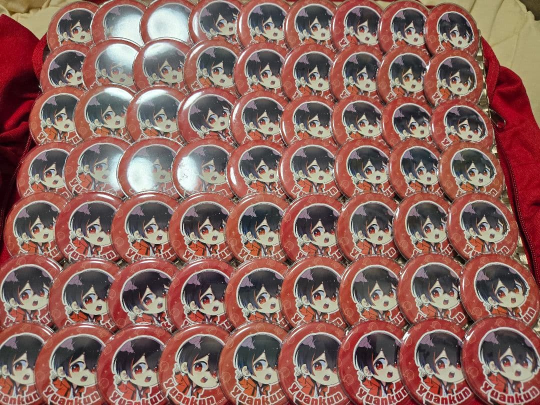 カラフルピーチ　ゆあんくん　2023缶バッジカバーつき　バラ売り６５０円