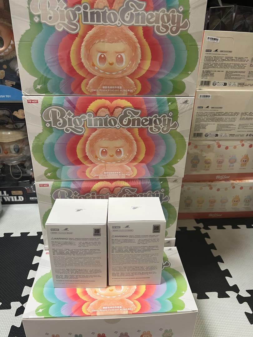 【正規品・未開封】Labubu Big into Energy 20箱　②