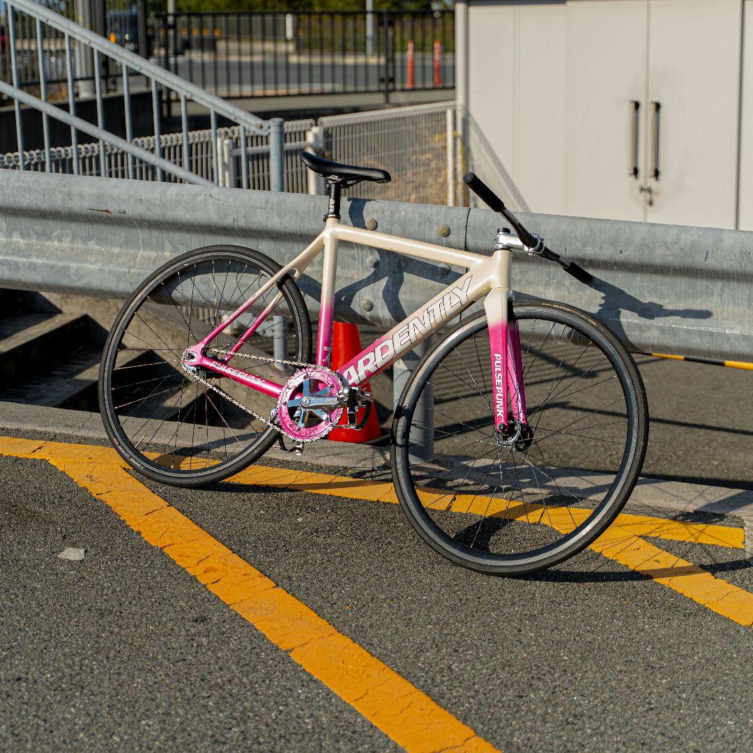 Ardently pulse punk フレームセット