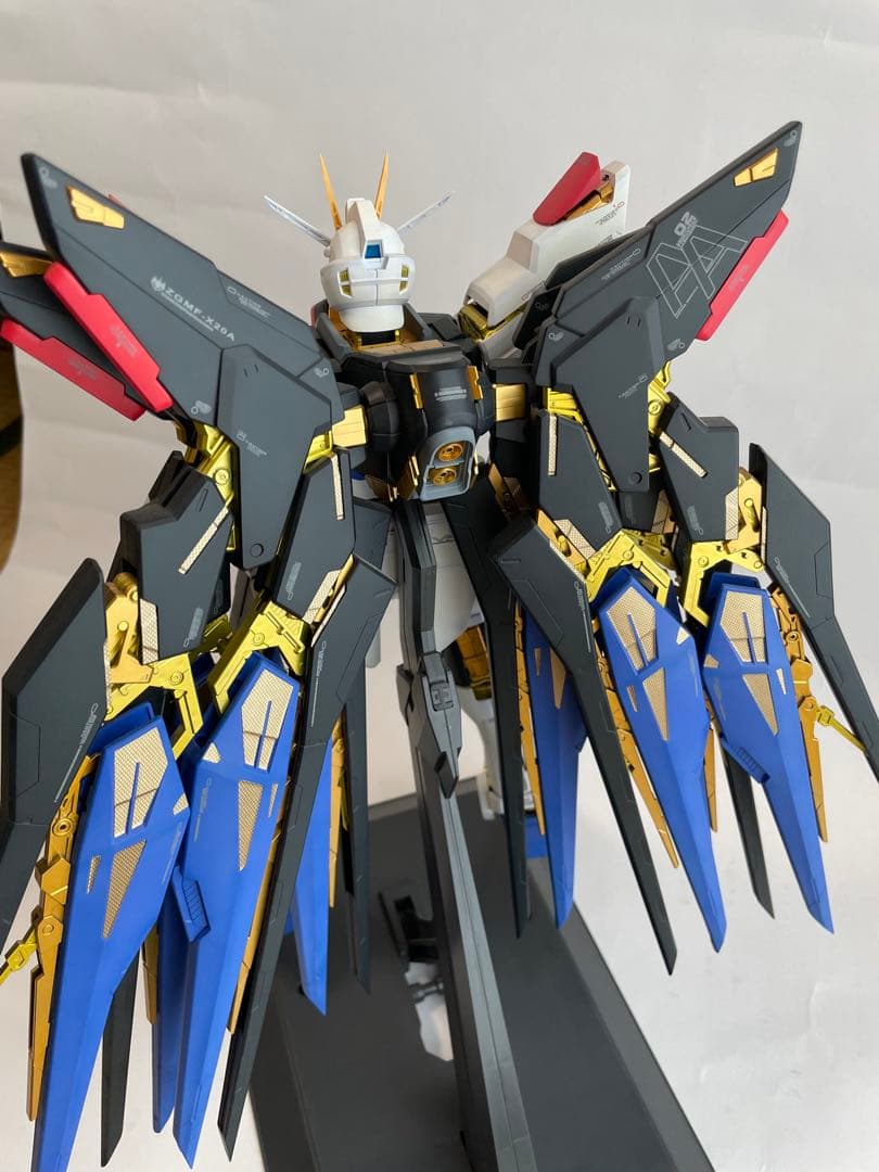 PG ストライクフリーダム ガンダム 塗装済完成品 1/60