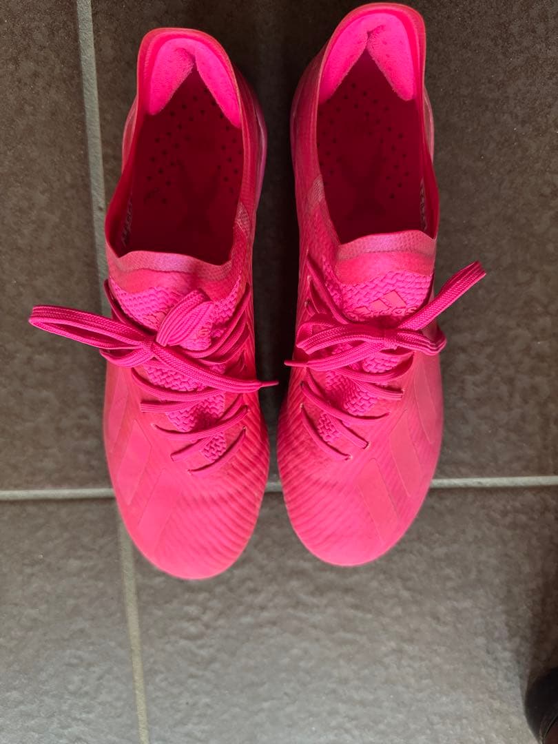 adidas サッカーシューズ・スパイク ピンク