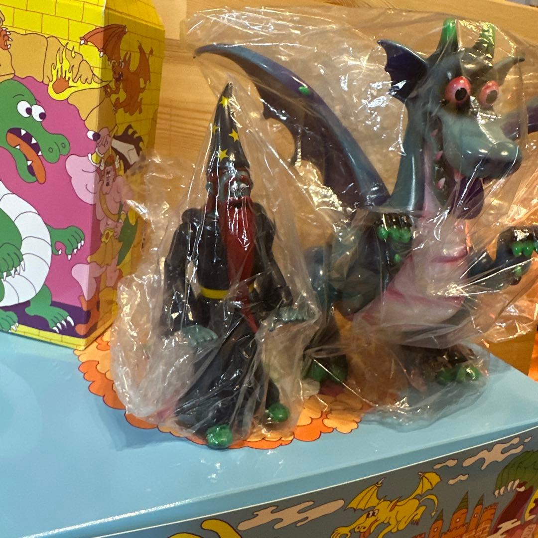 山崎若菜 ドラゴン 魔法使い ゾンビカラー　ソフビ