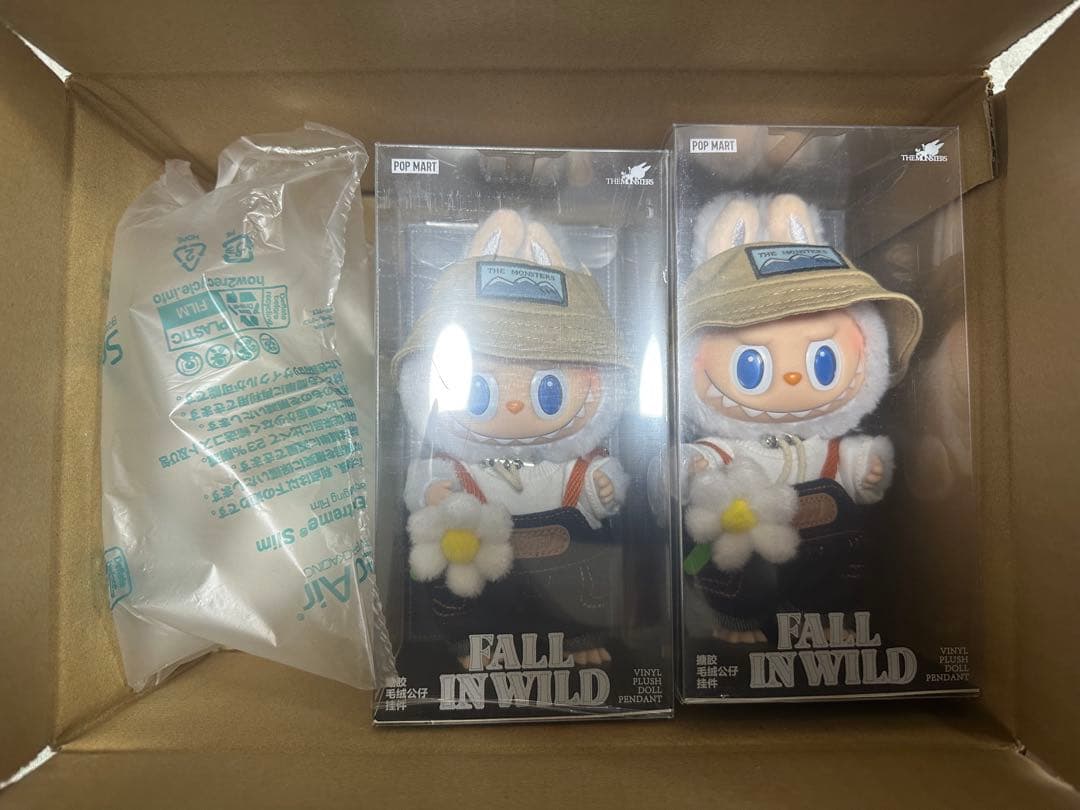 POPMART ラブブ　FALL IN WILD ぬいキー 2体セット