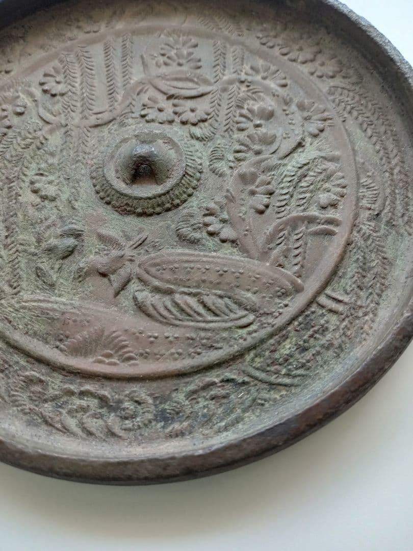 和鏡（古鏡）　桜花垂藤双鳥図　鎌倉時代