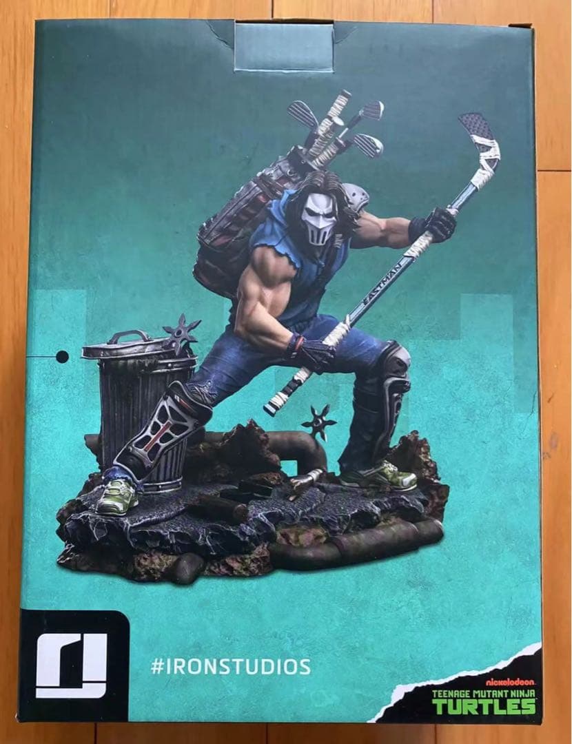 TMNT Iron Casey Jones 1/10 スタチュー フィギュア