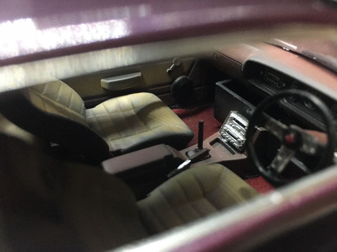 旧車プラモデル完成品C１３０ローレル1／２４